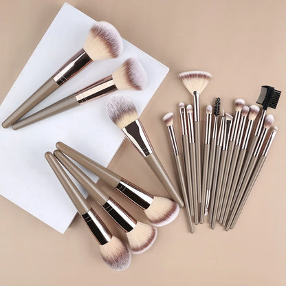 20Pcs Makeup Brushes Set Foundation Eyeshadow Blush Highlighter Soft Fluffy Concealer Kabuki Blending Brush Female Beauty Tool