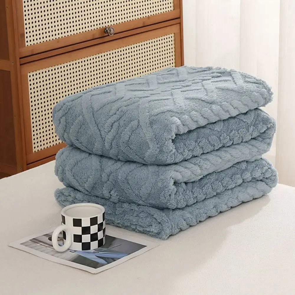 Solid Color Flannel Blanket Warm Plush Blanket Super Soft Throw Blanket Embossed Four-Season Blanket Bed Living Room Sofa Couch